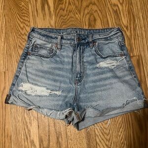 American Eagle Strigid Mom Shorts